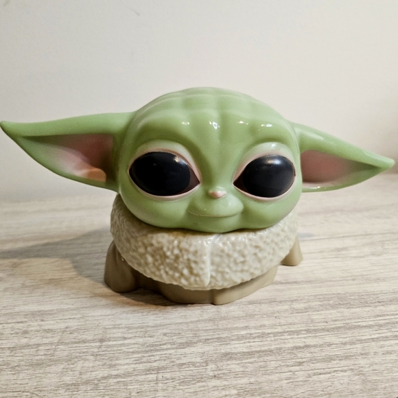 Star Wars Baby Yoda USB Push Button Figurine Collectible Desk Light Lamp - Picture 3 of 9
